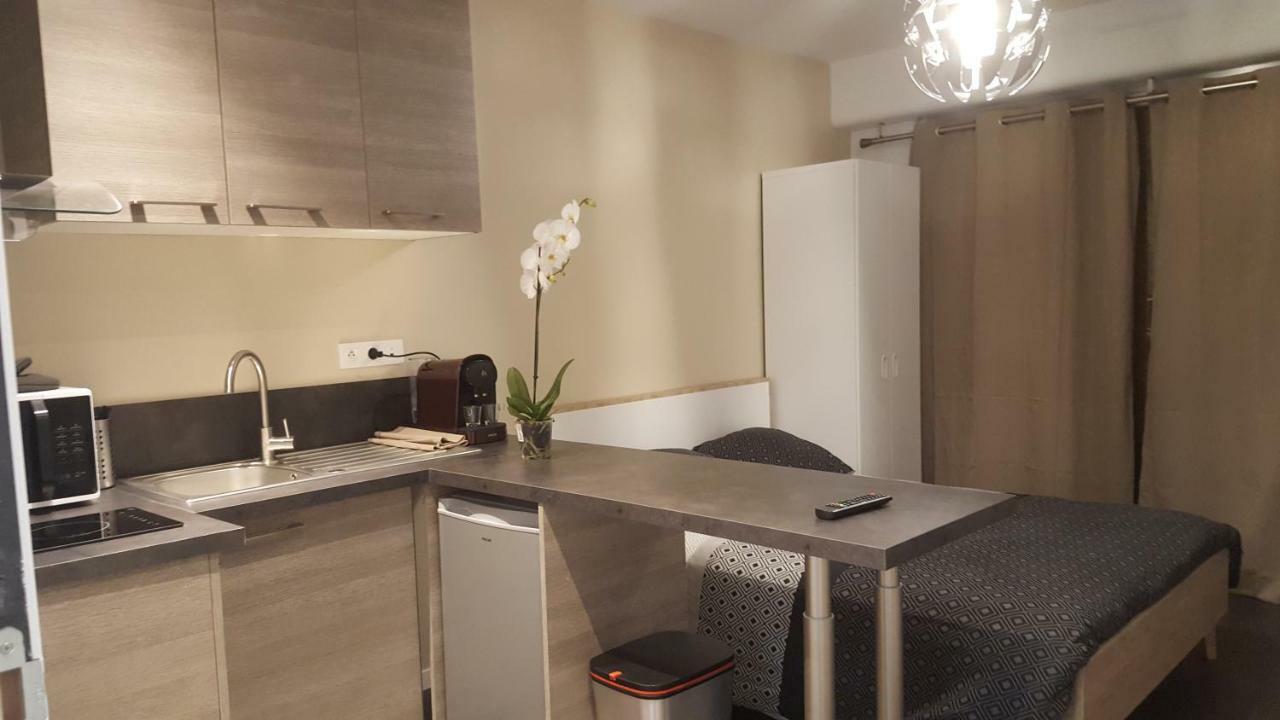Le Studio Cosy D'Angelique Et David Avec Parking Rambouillet Kültér fotó